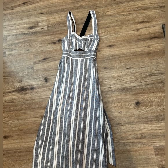 BCBG Max Azaria cut out sleeveless cross back dress - Picture 6 of 16